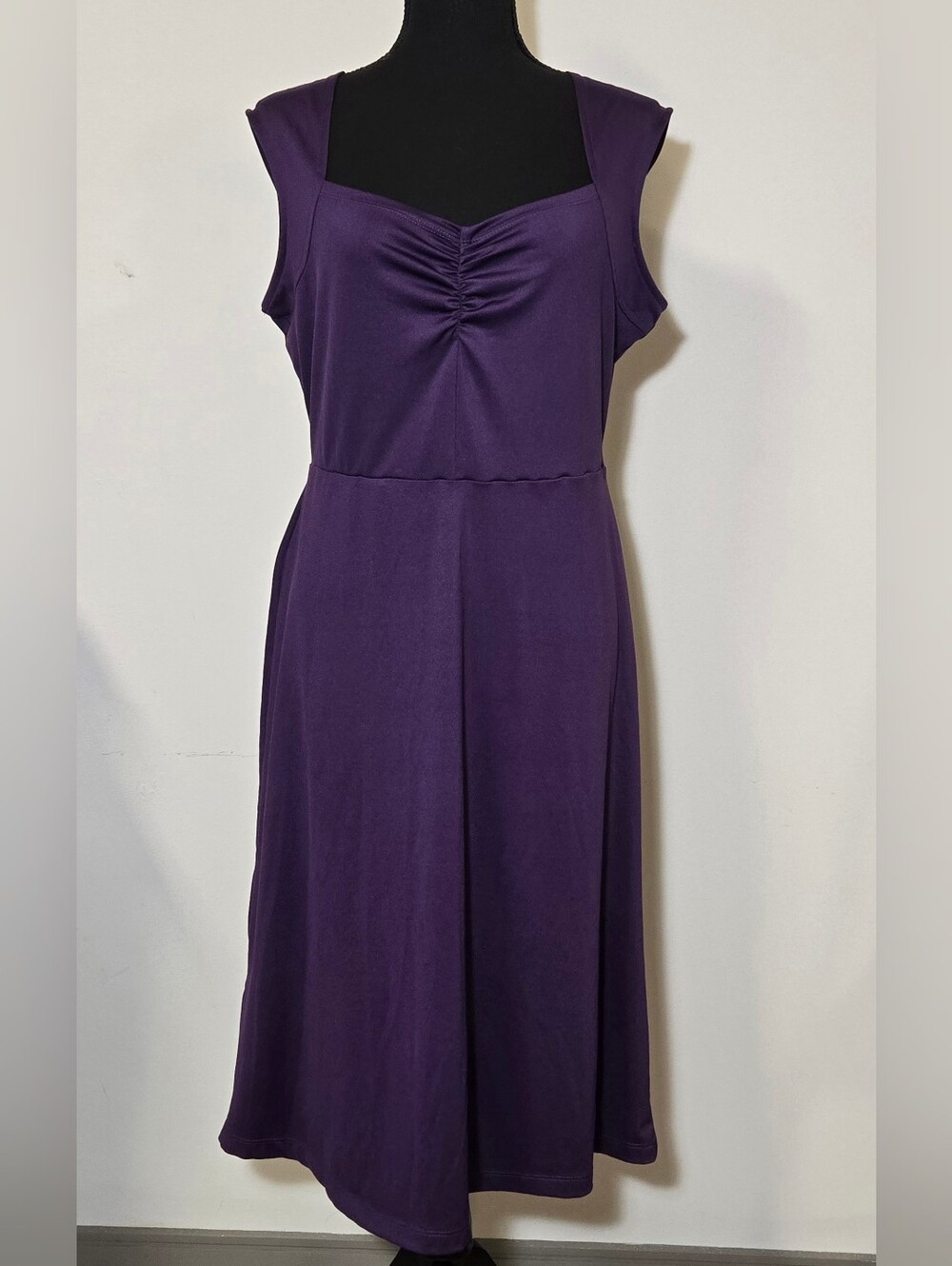 Sleeveless Purple Midi Dress with Ruched Bodice